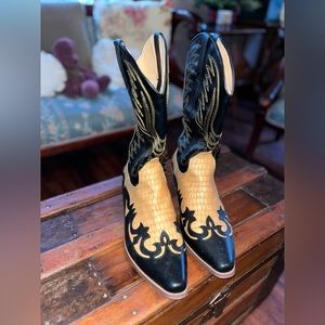 Men’s cowboy boots size 13